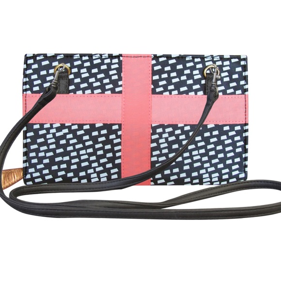 🆕️HOUSE OF DISASTER PomPom Tuti Gift Clutch🎁 - Picture 2 of 8